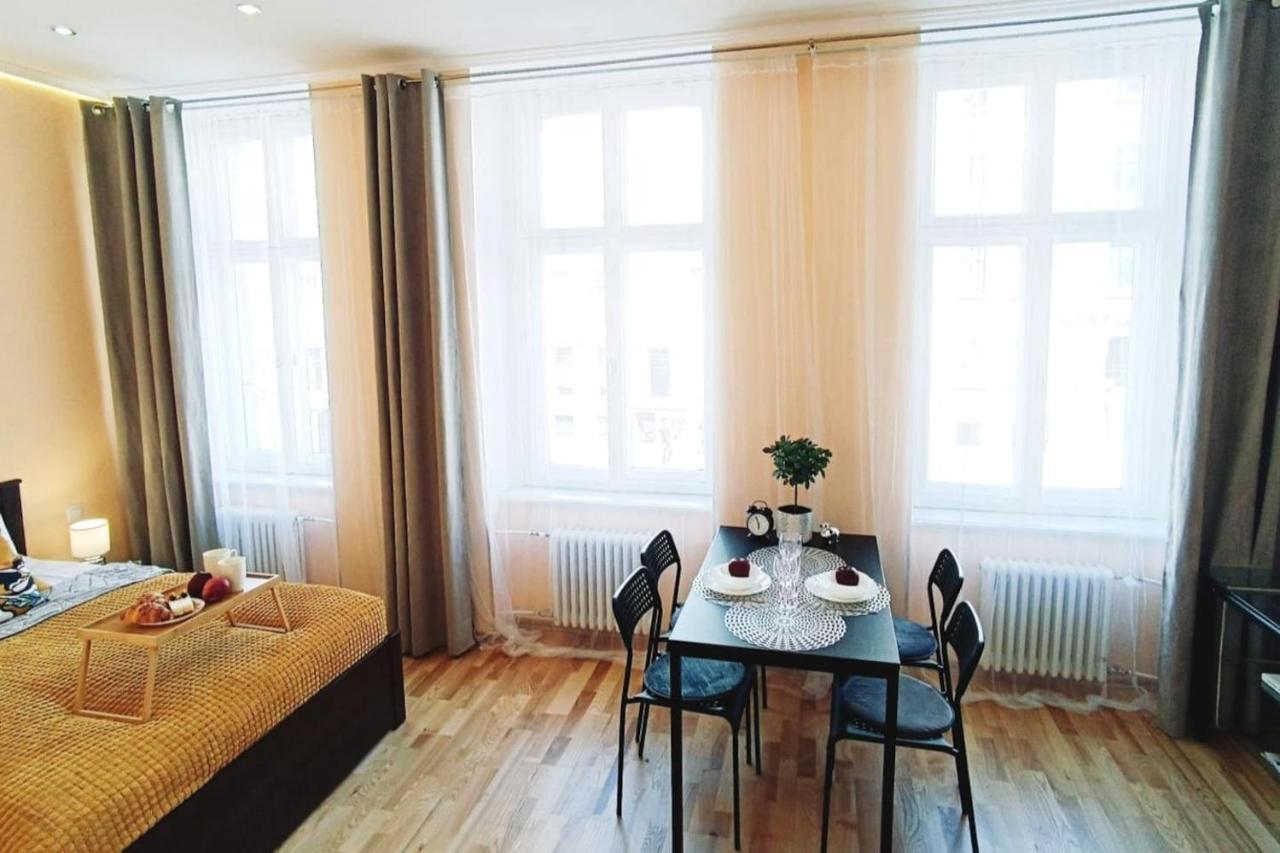 Centrally Located Studio Apartment 리가 외부 사진